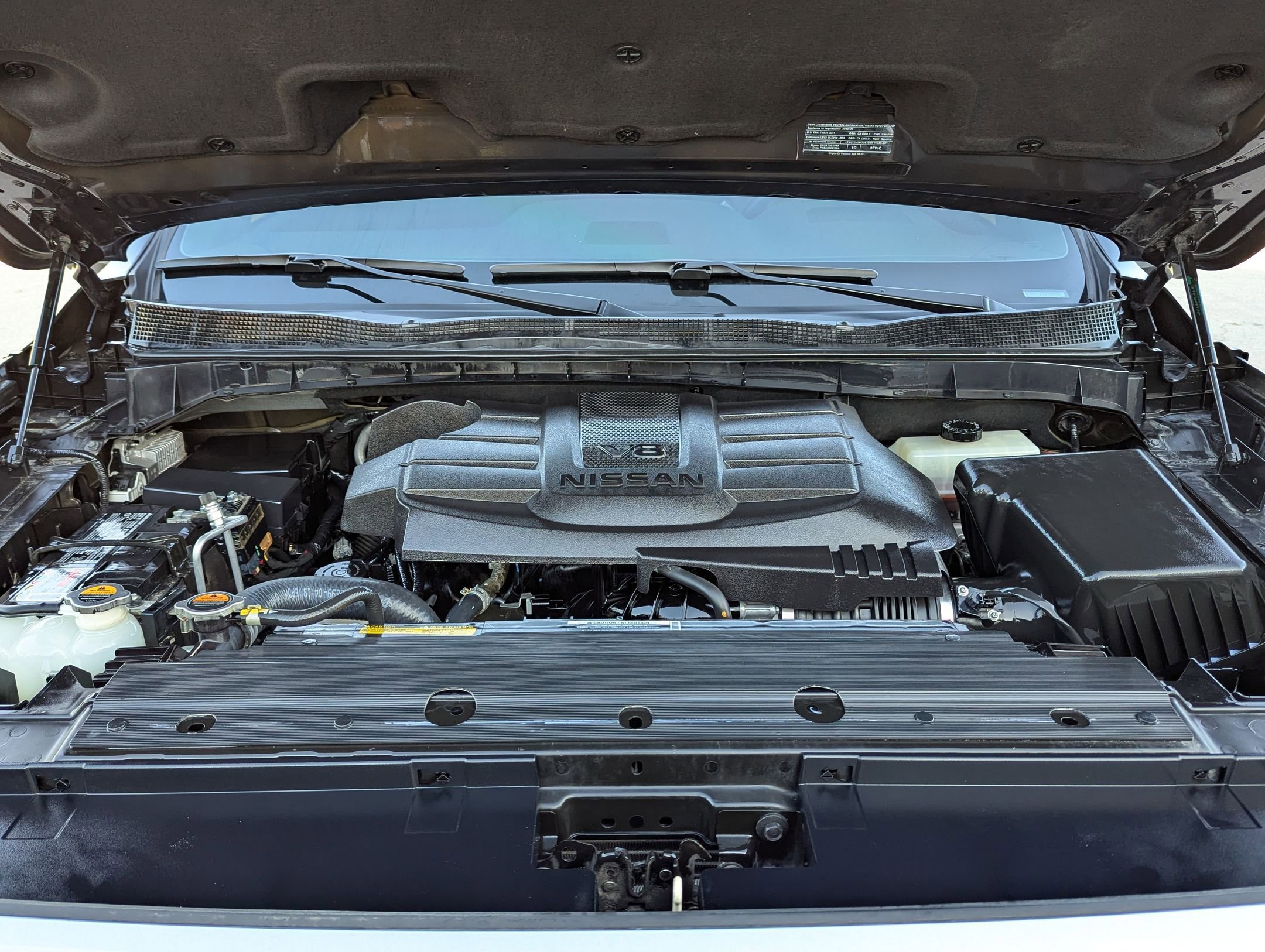 Used 2023 Nissan Titan Platinum Reserve w/ Moonroof Package image 32