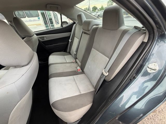 Used 2017 Toyota Corolla LE w/ Carpet Mat Package (TMS) FWD image 22