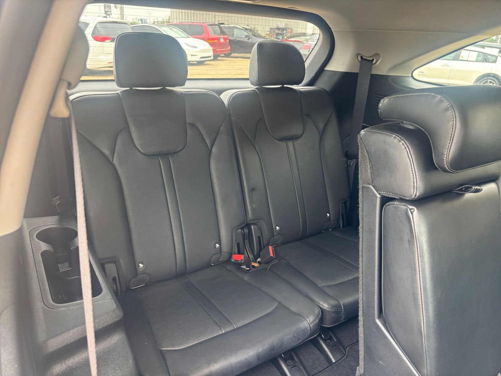 Used 2024 Kia Sorento S FWD image 31