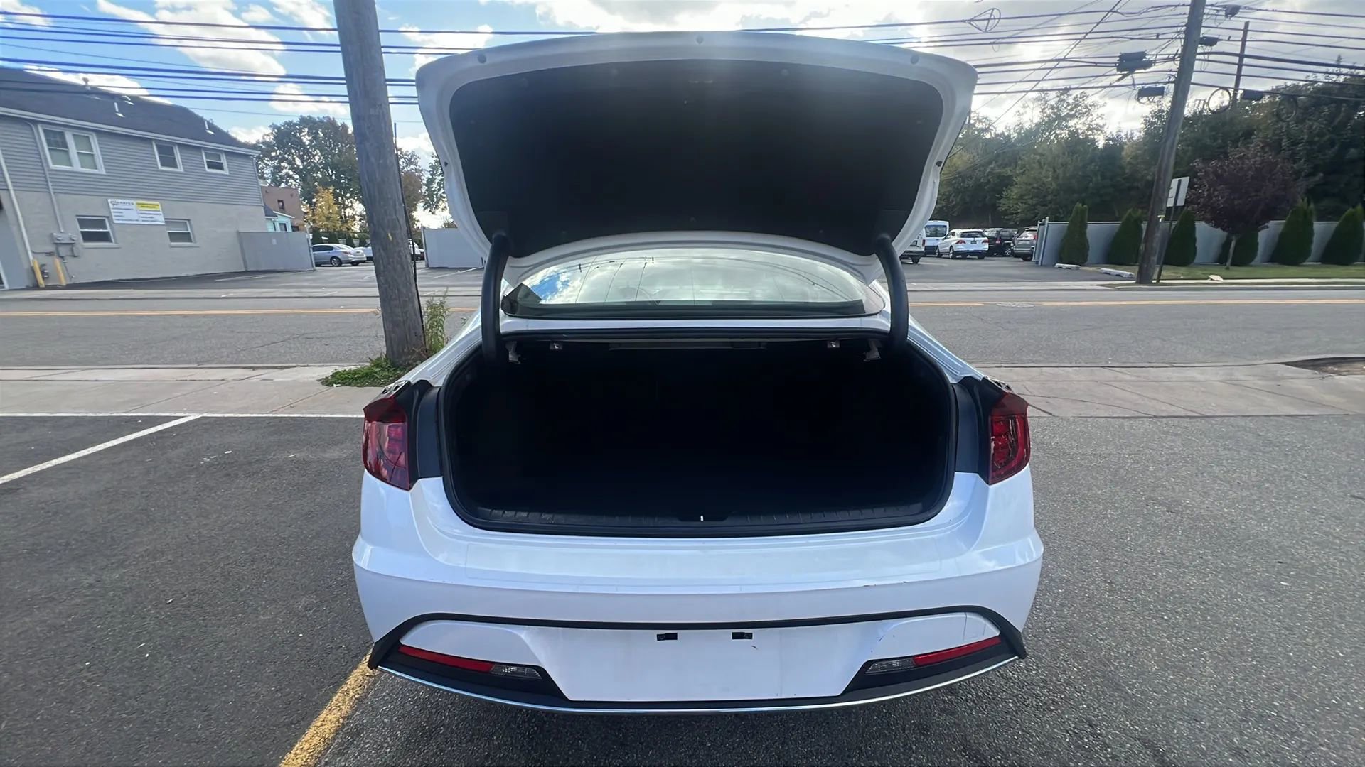 Used 2022 Hyundai Sonata Blue image 9