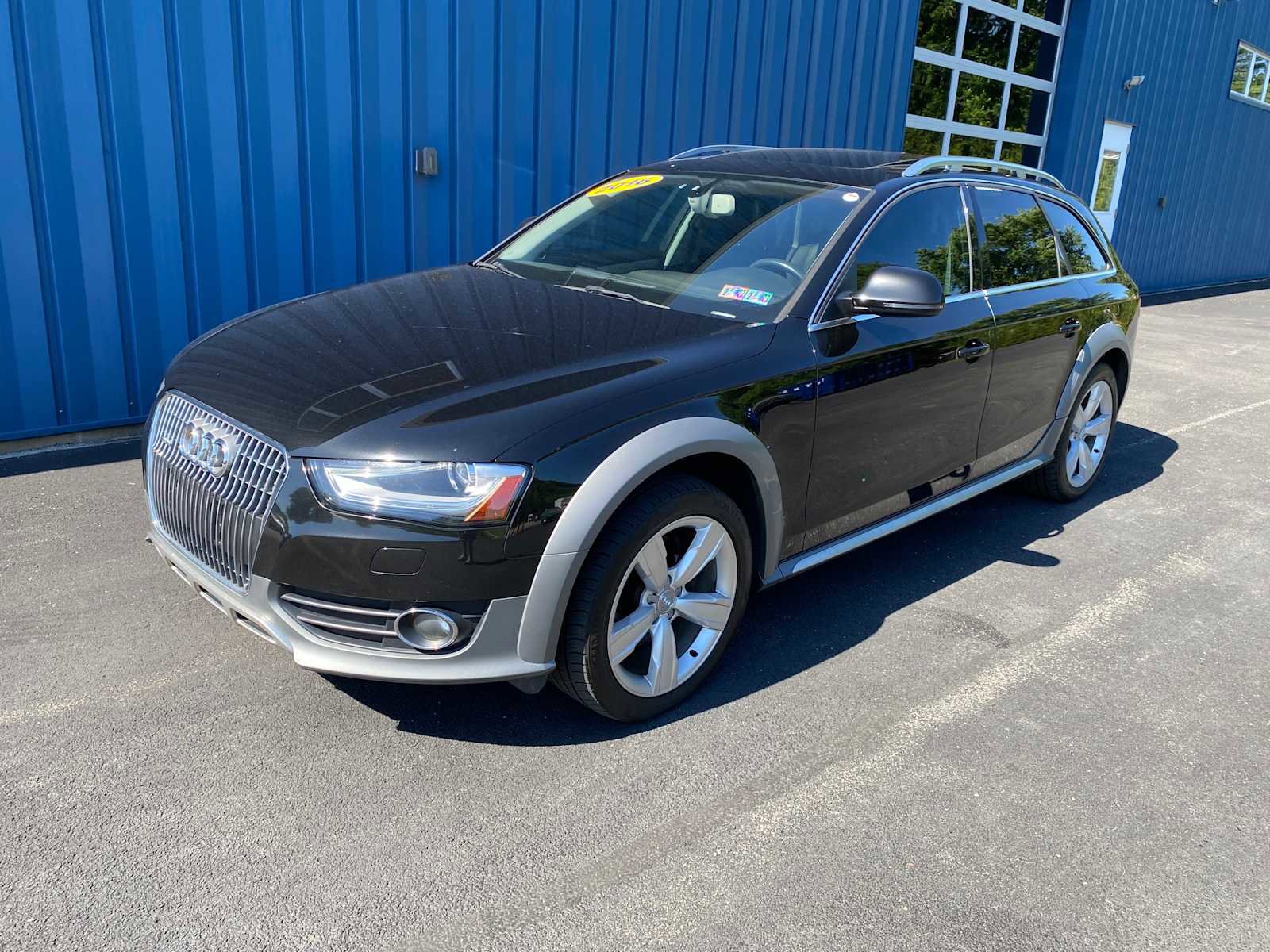 Used 2016 Audi A4 Premium Plus w/ Technology Package AWD/4WD image 2