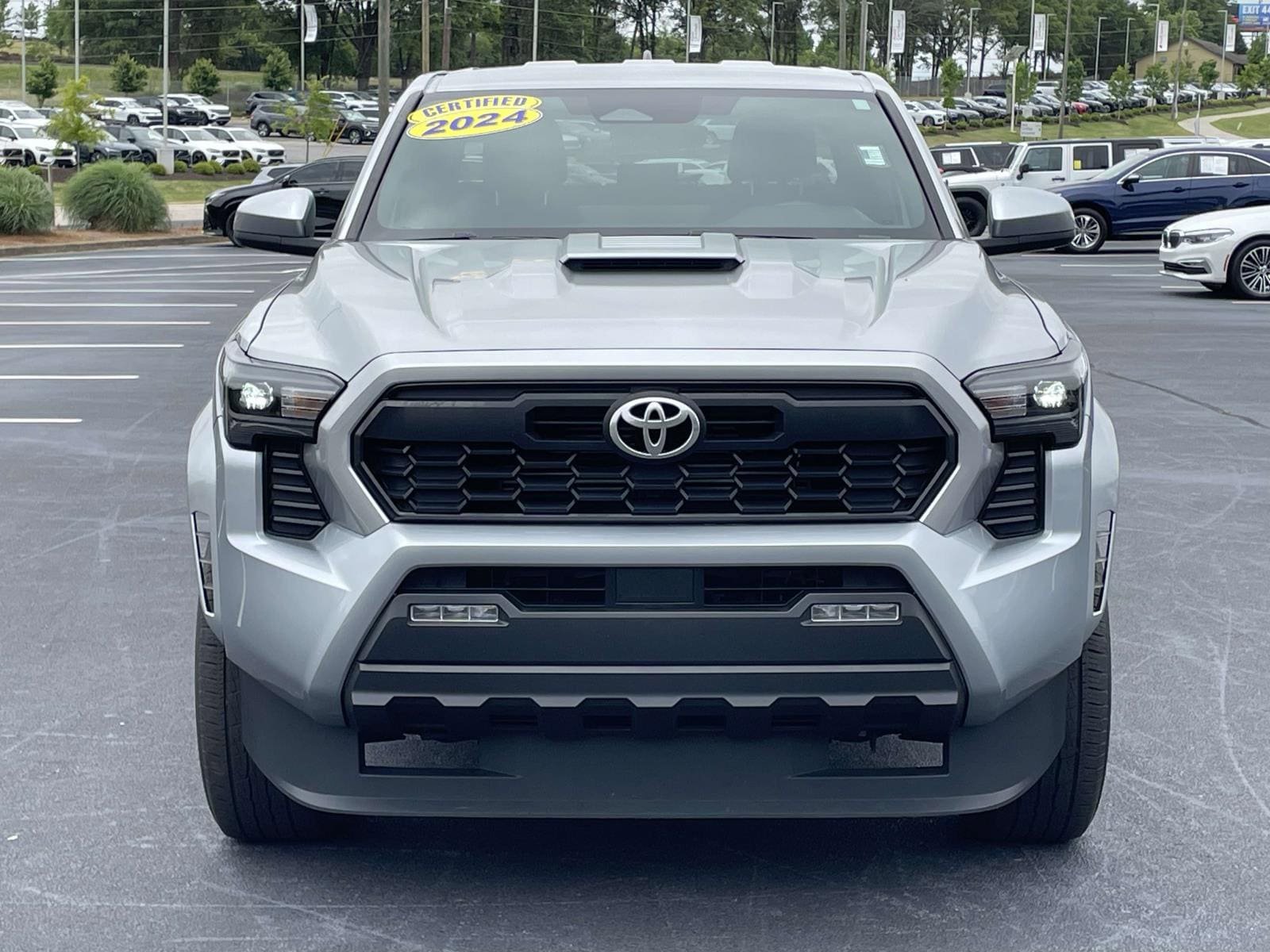 Used 2024 Toyota Tacoma TRD Sport AWD/4WD image 2