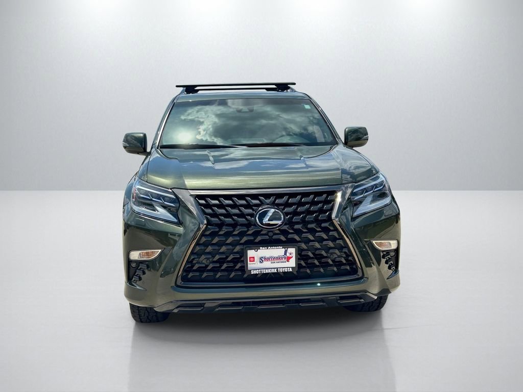 Used 2023 Lexus GX 460 w/ Black Line Special Edition image 2