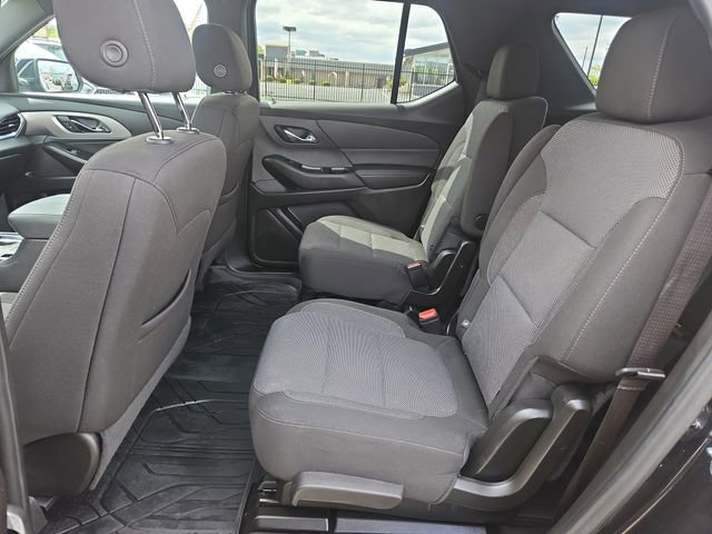 Used 2023 Chevrolet Traverse LT FWD image 25