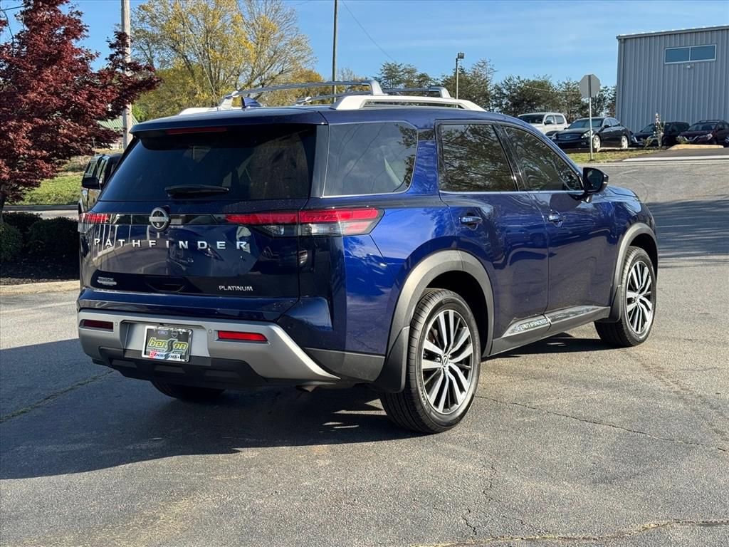 Certified 2024 Nissan Pathfinder Platinum image 3