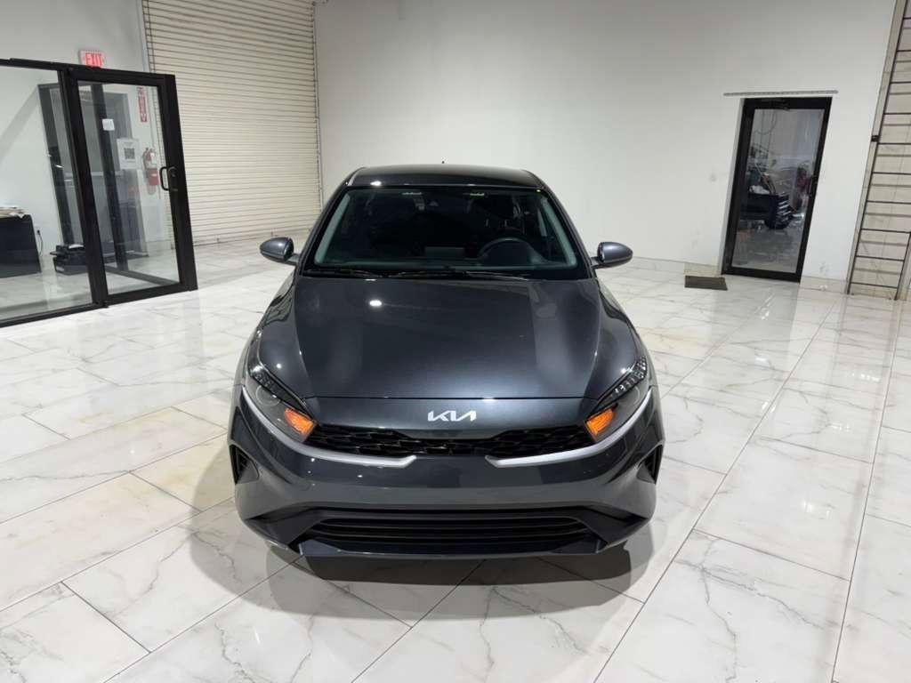 Used 2024 Kia Forte LXS FWD image 2