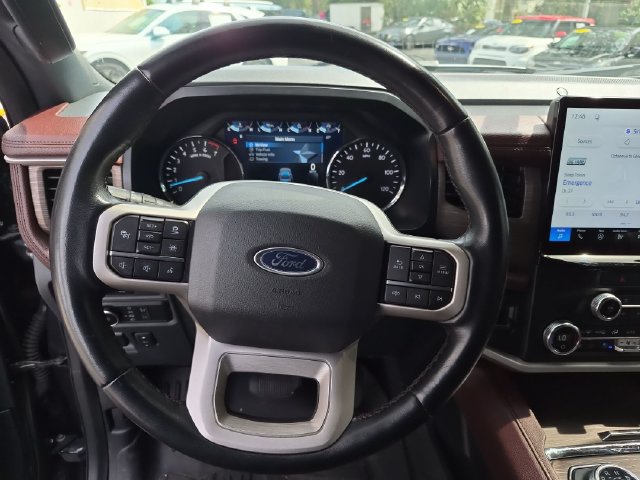 Used 2022 Ford Expedition Max Limited RWD image 12