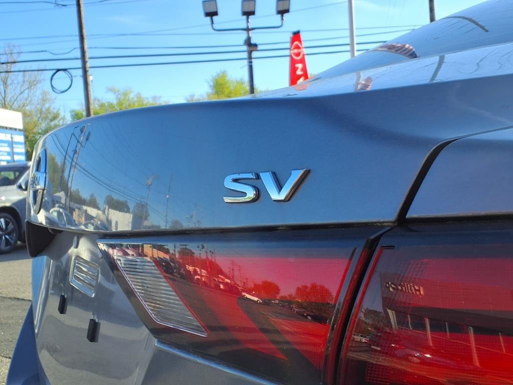 Used 2020 Nissan Sentra SV w/ Electronics Package FWD image 7