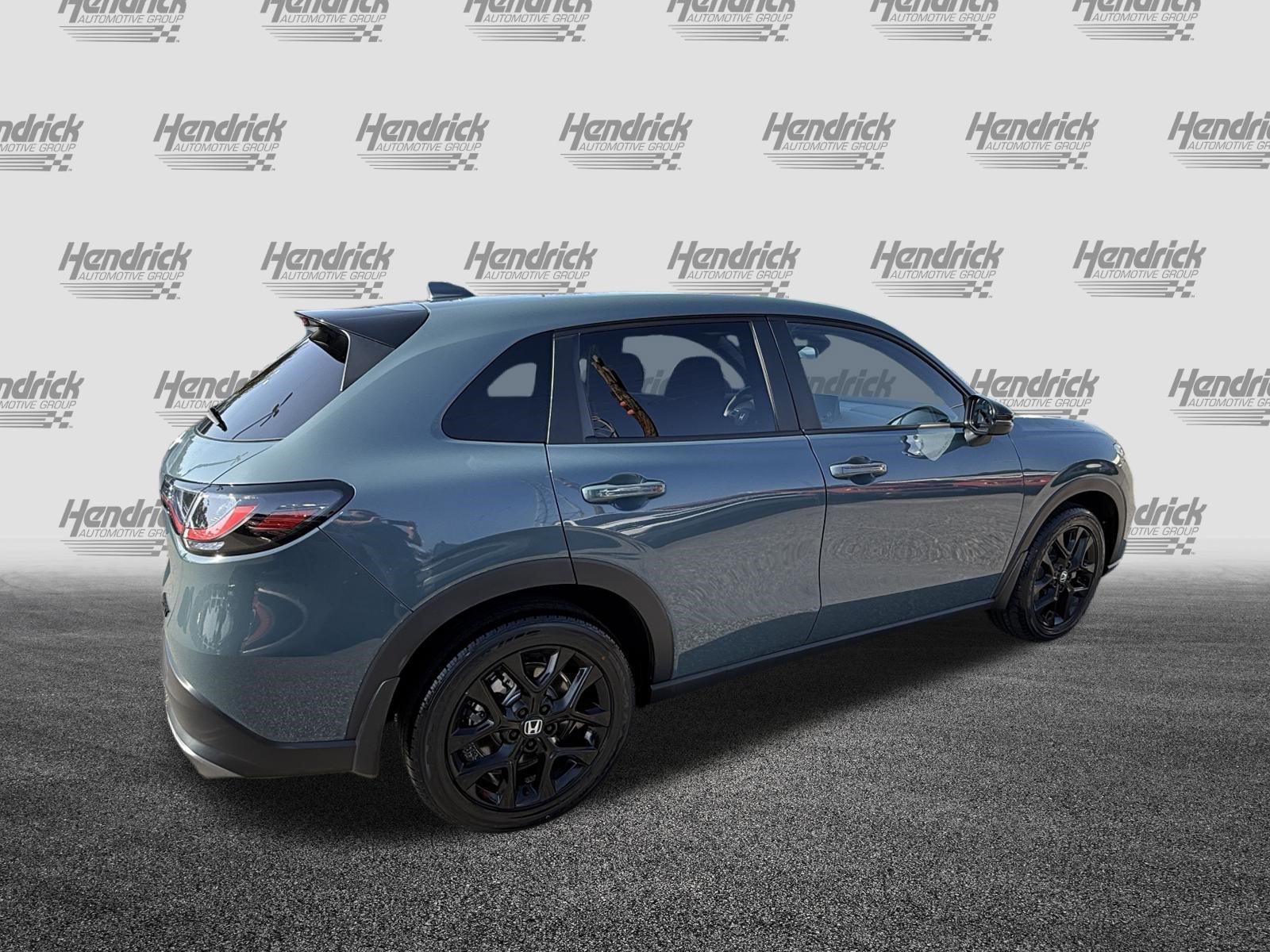 Used 2025 Honda HR-V Sport image 10