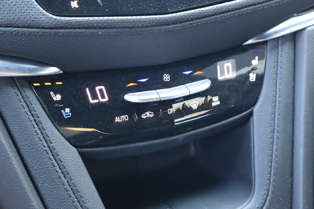 Used 2025 Cadillac XT5 Premium Luxury FWD image 27