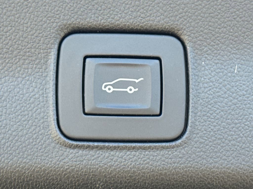 Used 2024 Chevrolet TrailBlazer ACTIV w/ Convenience Package image 19