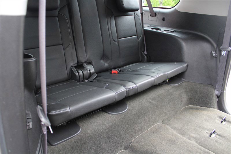Used 2016 Chevrolet Suburban LTZ AWD/4WD image 31