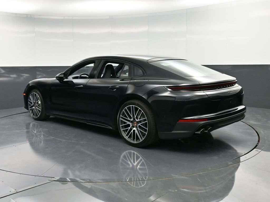 New 2026 Porsche Panamera 4 image 3