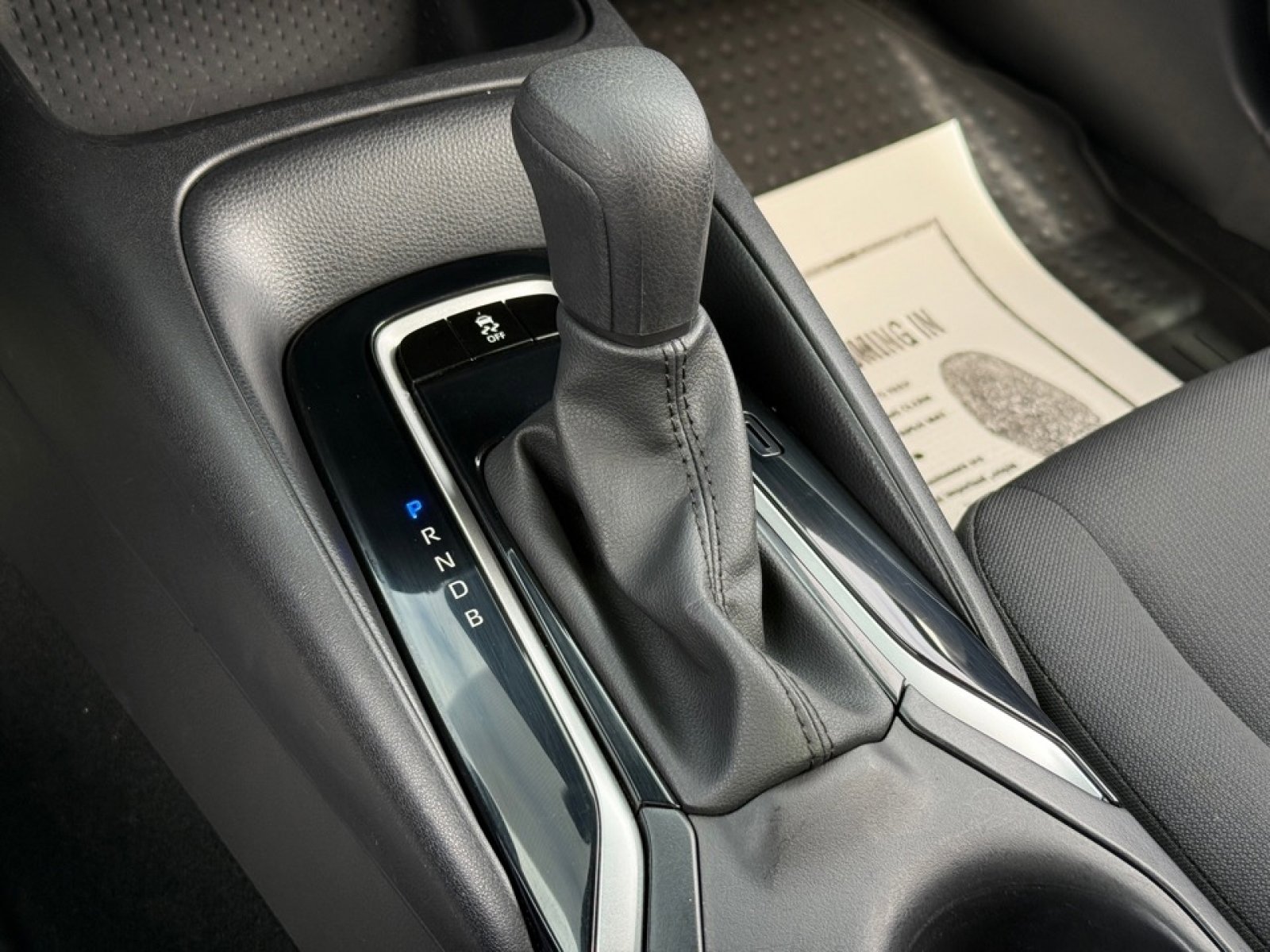 Used 2024 Toyota Corolla LE image 28