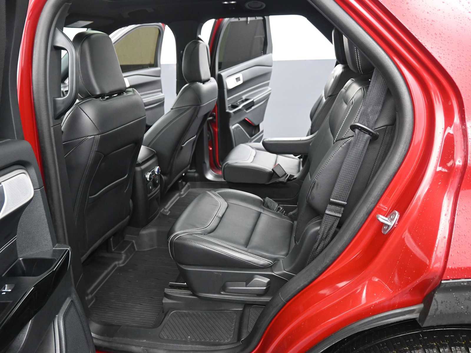 Used 2023 Ford Explorer ST w/ Equipment Group 401A image 13