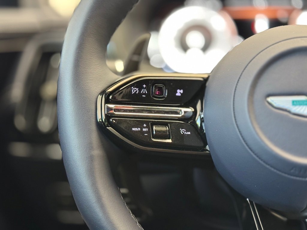 New 2025 Aston Martin DBX 707 image 17