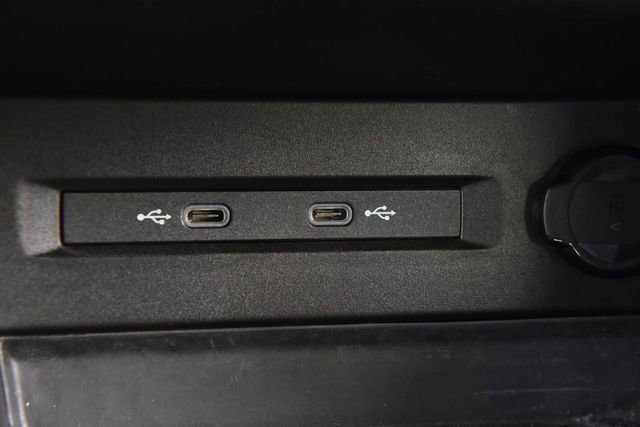 Certified 2023 Volkswagen Taos SE image 15