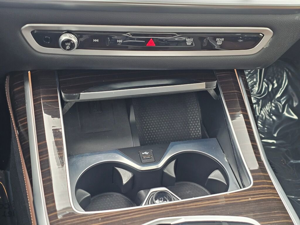 Used 2026 BMW X7 xDrive40i image 17