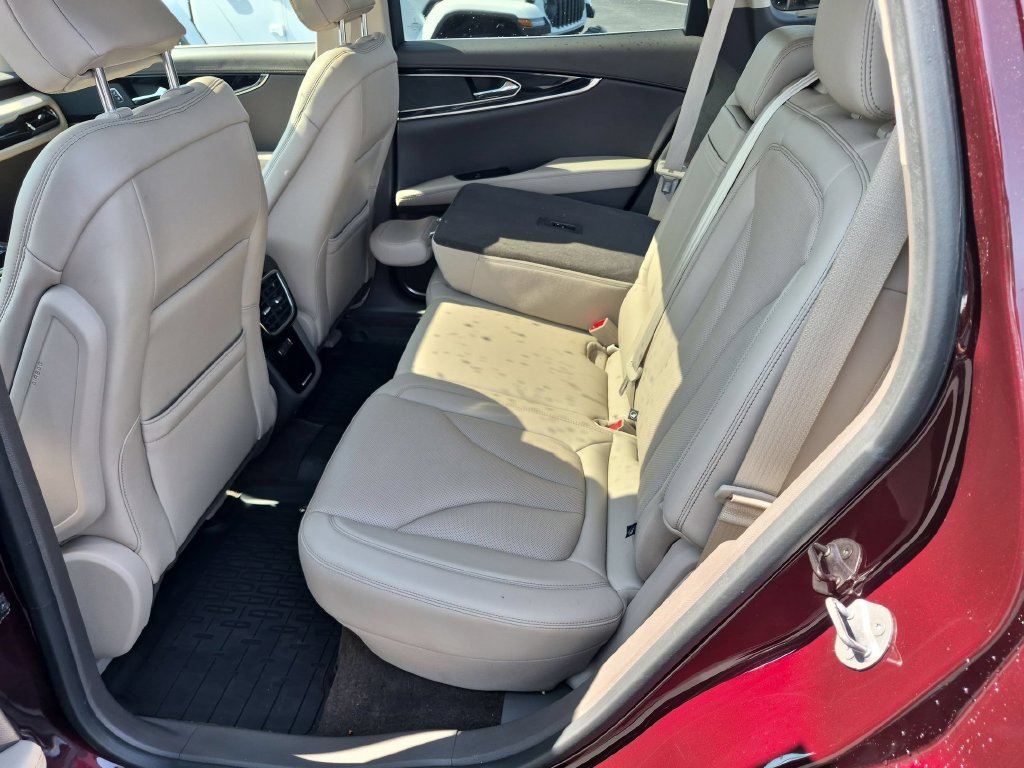 Used 2022 Lincoln Nautilus Reserve AWD/4WD image 28