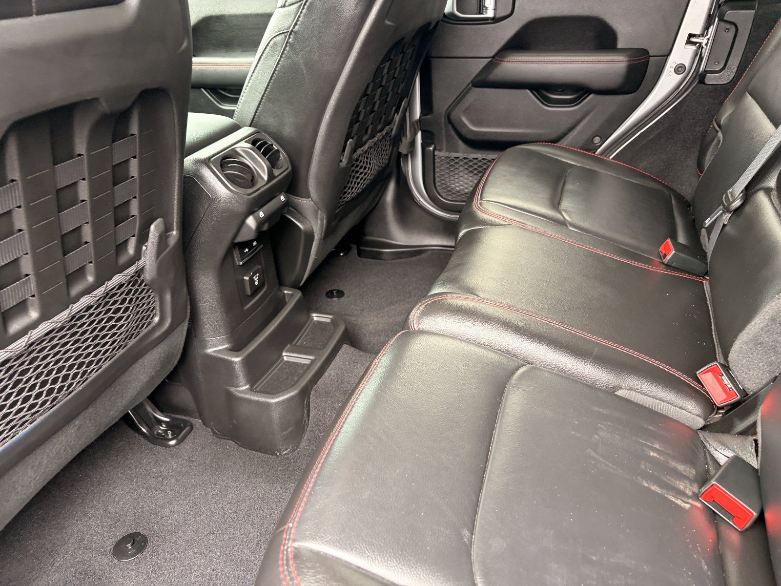 Used 2020 Jeep Wrangler Unlimited Rubicon AWD/4WD image 14