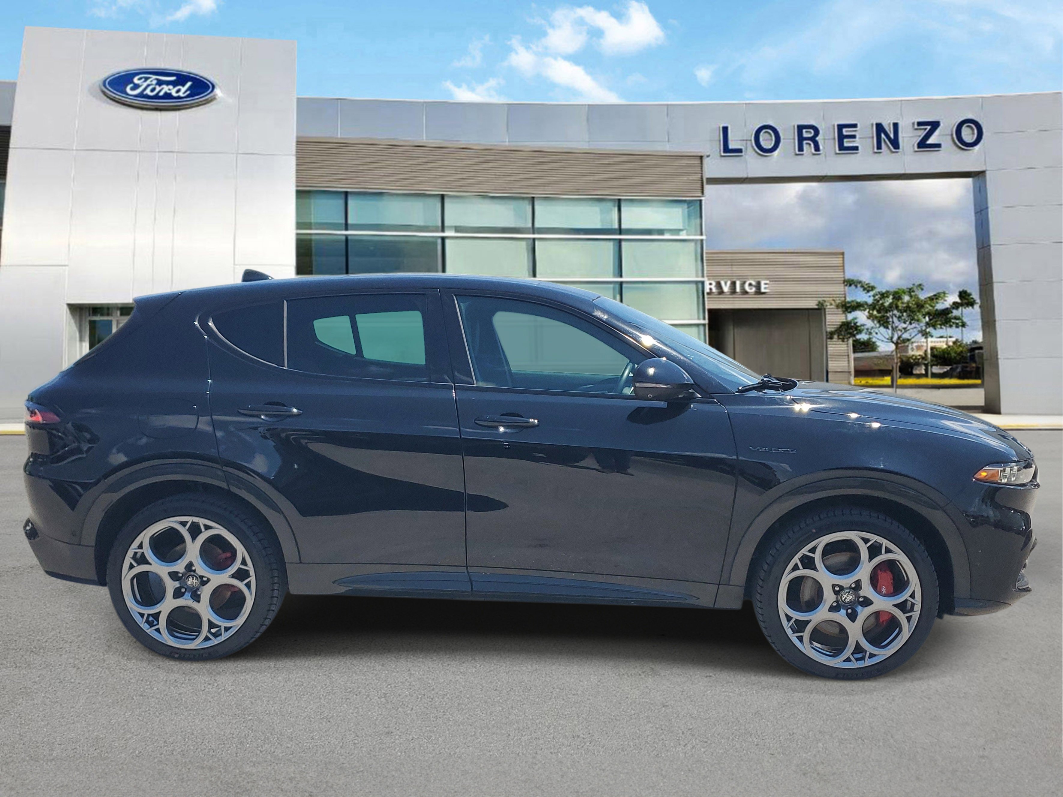 Used 2024 Alfa Romeo Tonale Veloce AWD/4WD image 4