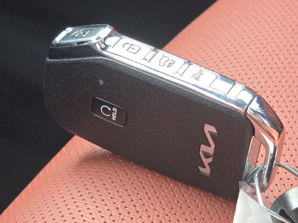 Used 2023 Kia Sportage SX image 36