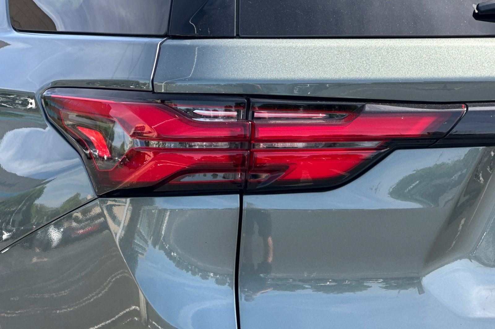 Certified 2023 Chevrolet Traverse LT image 47