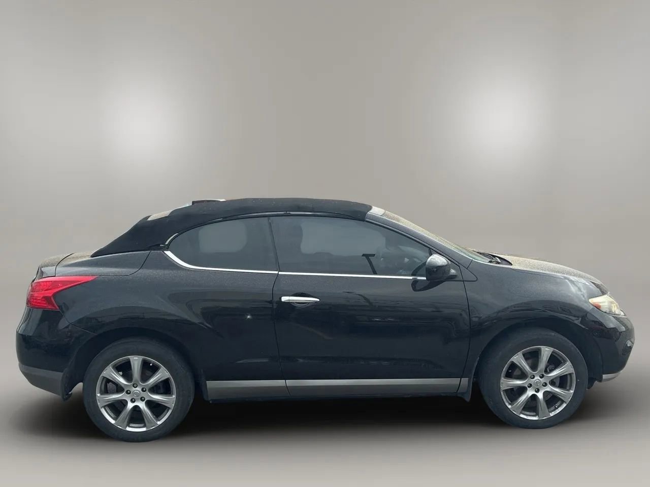 Used 2014 Nissan Murano CrossCabriolet w/ Navigation Package image 2