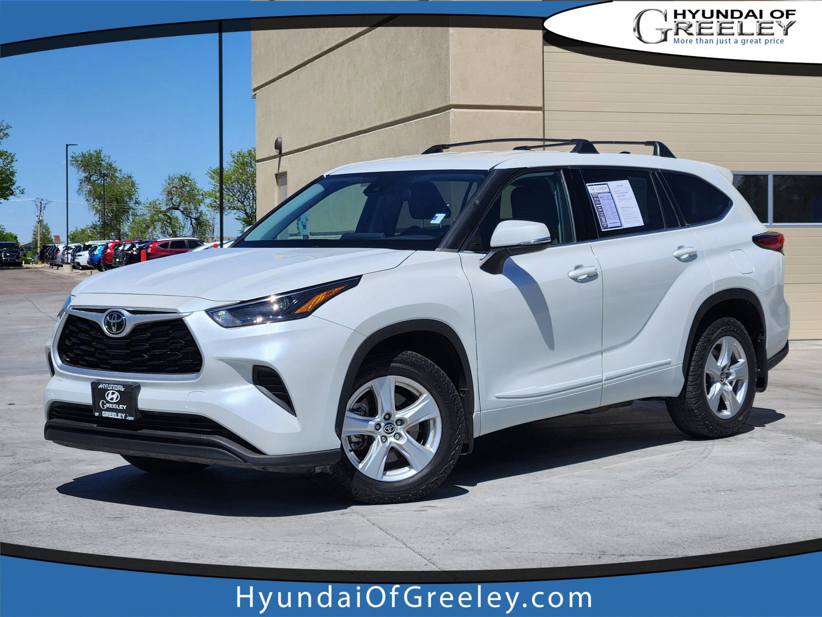 Used 2022 Toyota Highlander L AWD/4WD image 1