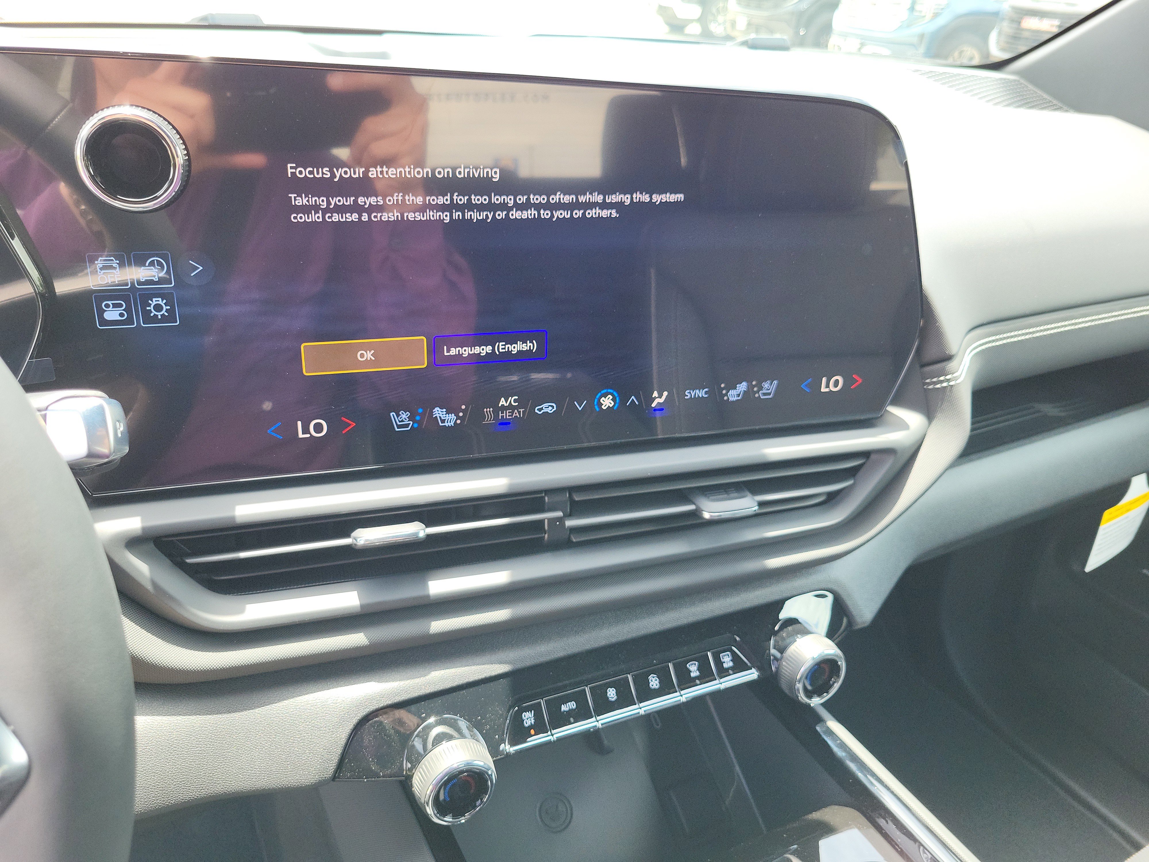 New 2025 Chevrolet Silverado EV LT image 18