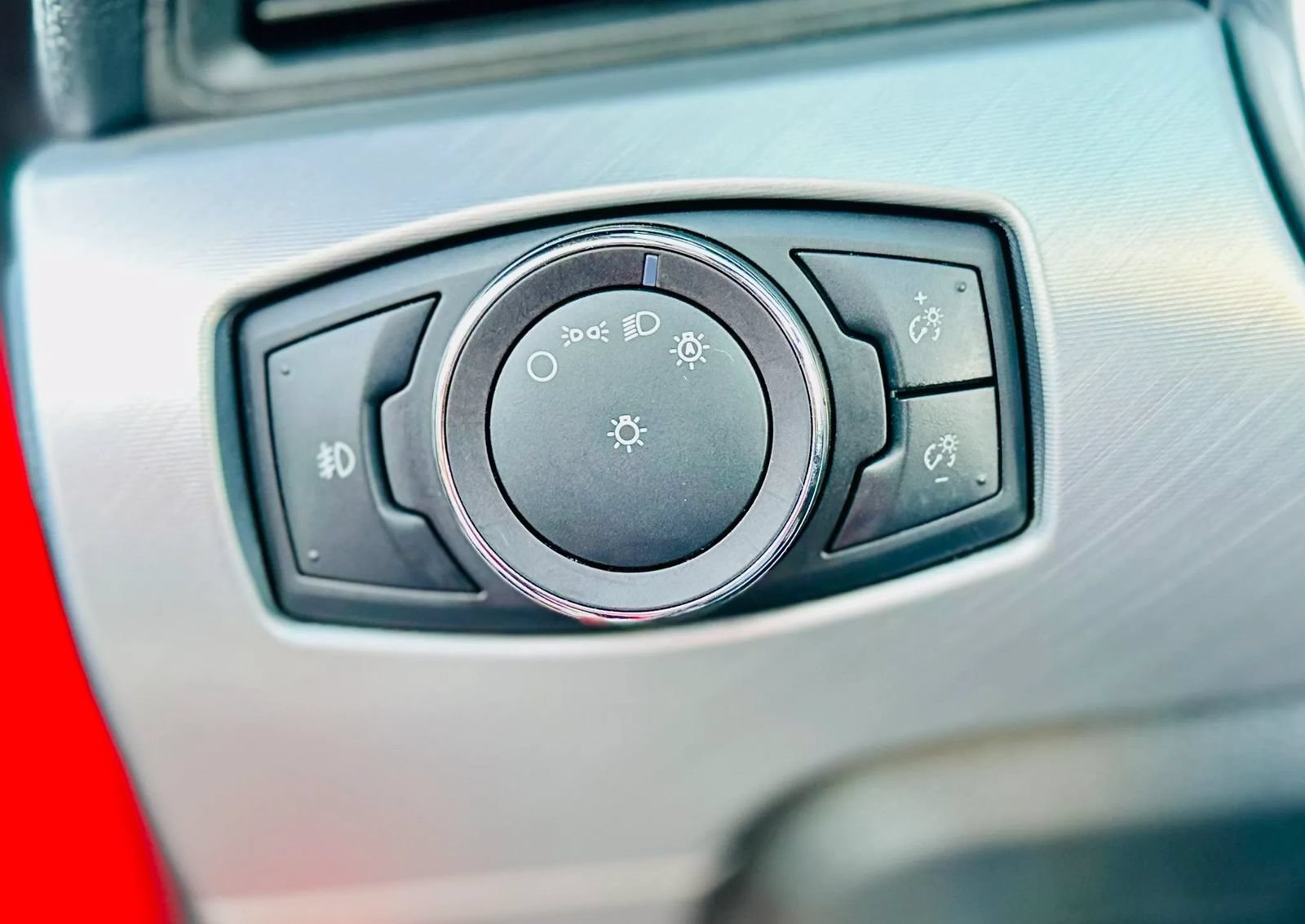 Used 2019 Ford Mustang Premium RWD image 14