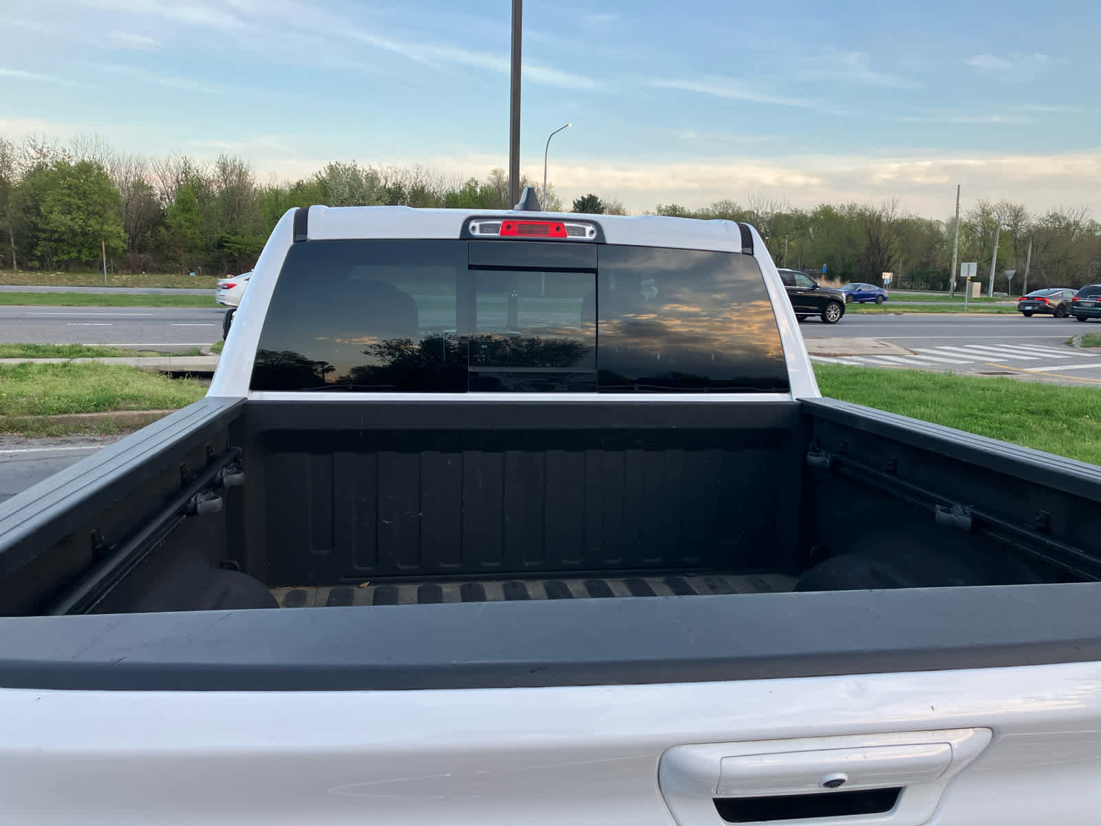 Used 2021 RAM 1500 Big Horn image 5