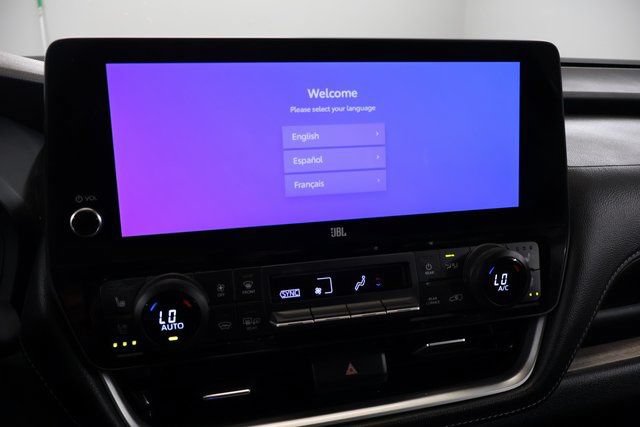 Certified 2024 Toyota Grand Highlander AWD image 23