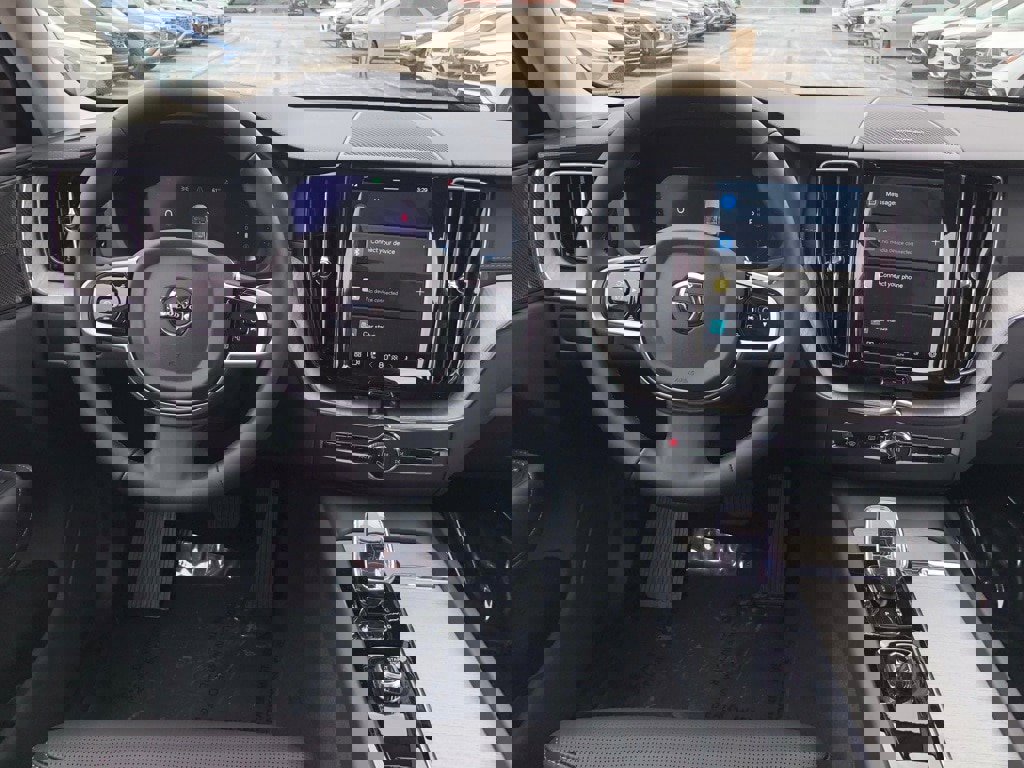 Used 2025 Volvo XC60 B5 Ultra w/ Protection Package Premier image 16