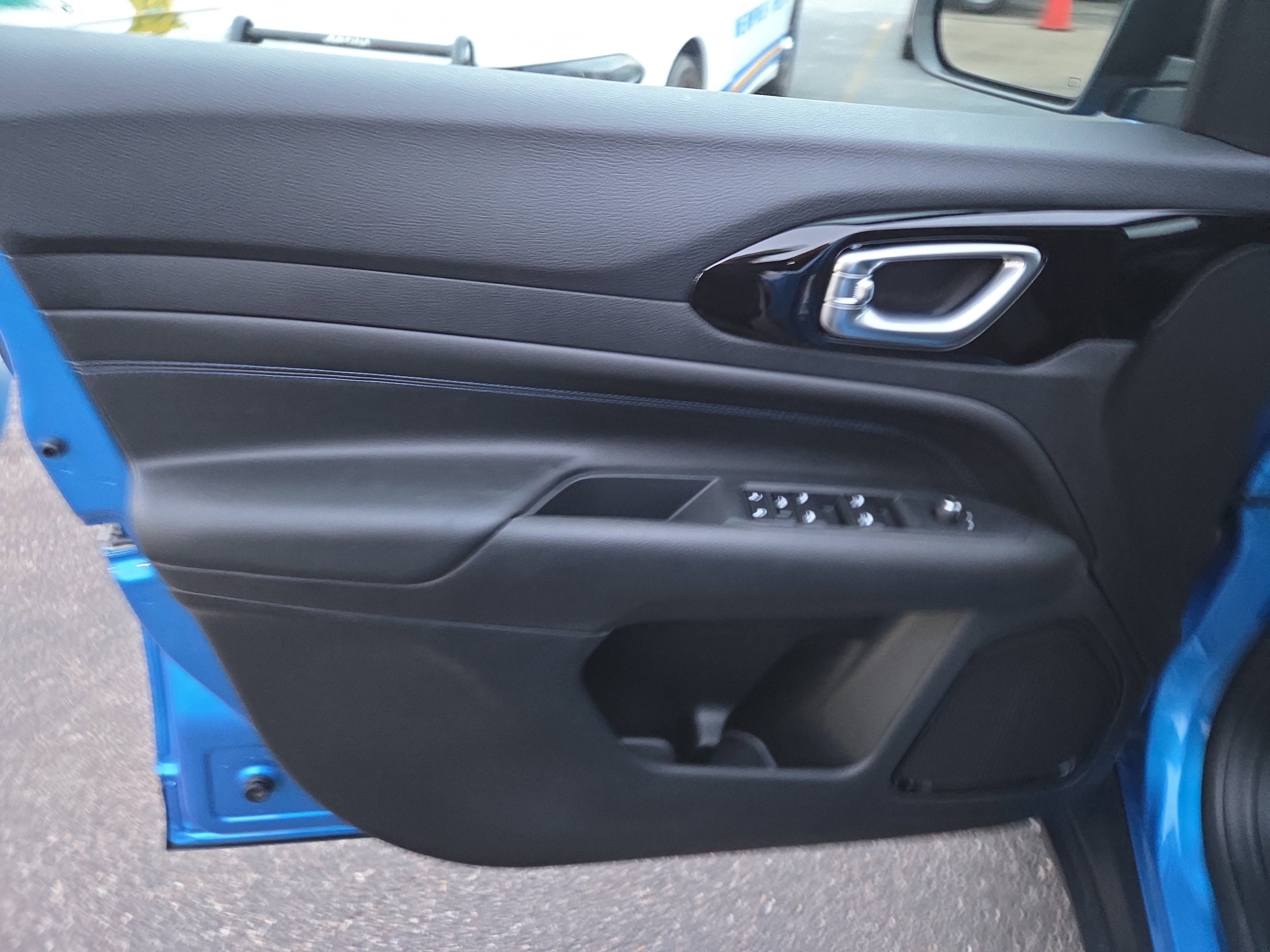 New 2026 Jeep Compass Latitude image 5