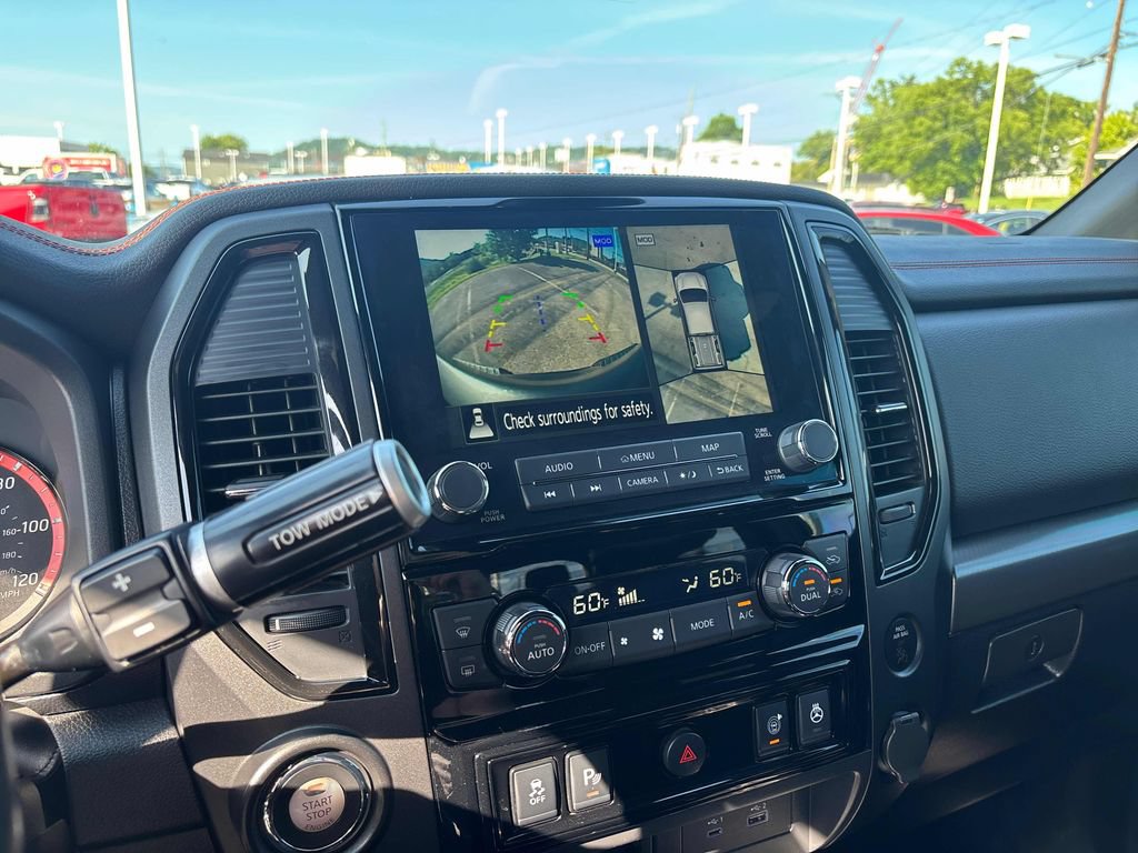 Used 2024 Nissan Titan PRO-4X w/ Pro-4x Convenience Package AWD/4WD image 17