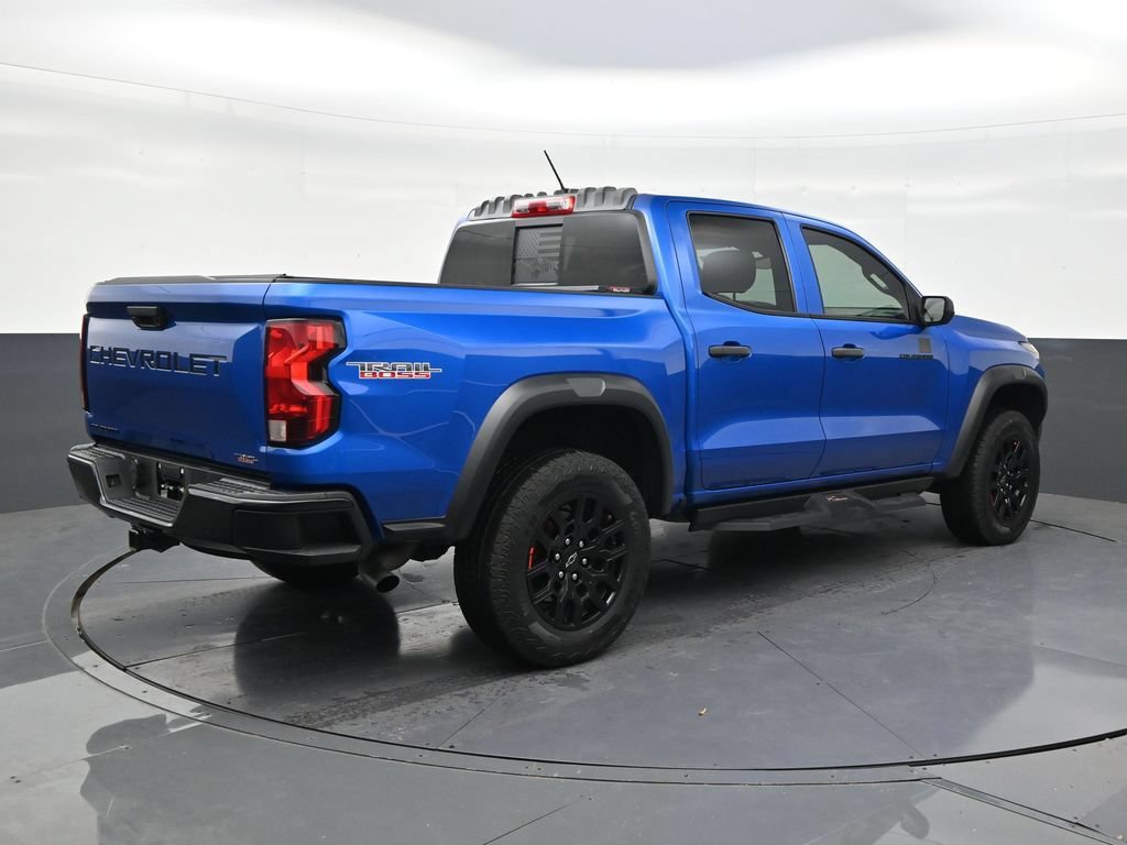 Used 2023 Chevrolet Colorado Trail Boss w/ Advanced Trailering Package AWD/4WD image 5