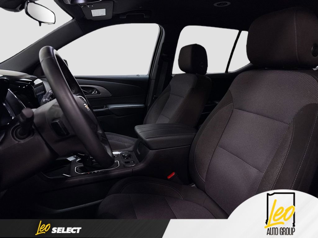 Used 2023 Chevrolet Traverse LT w/ LPO, Floor Liner Package image 21