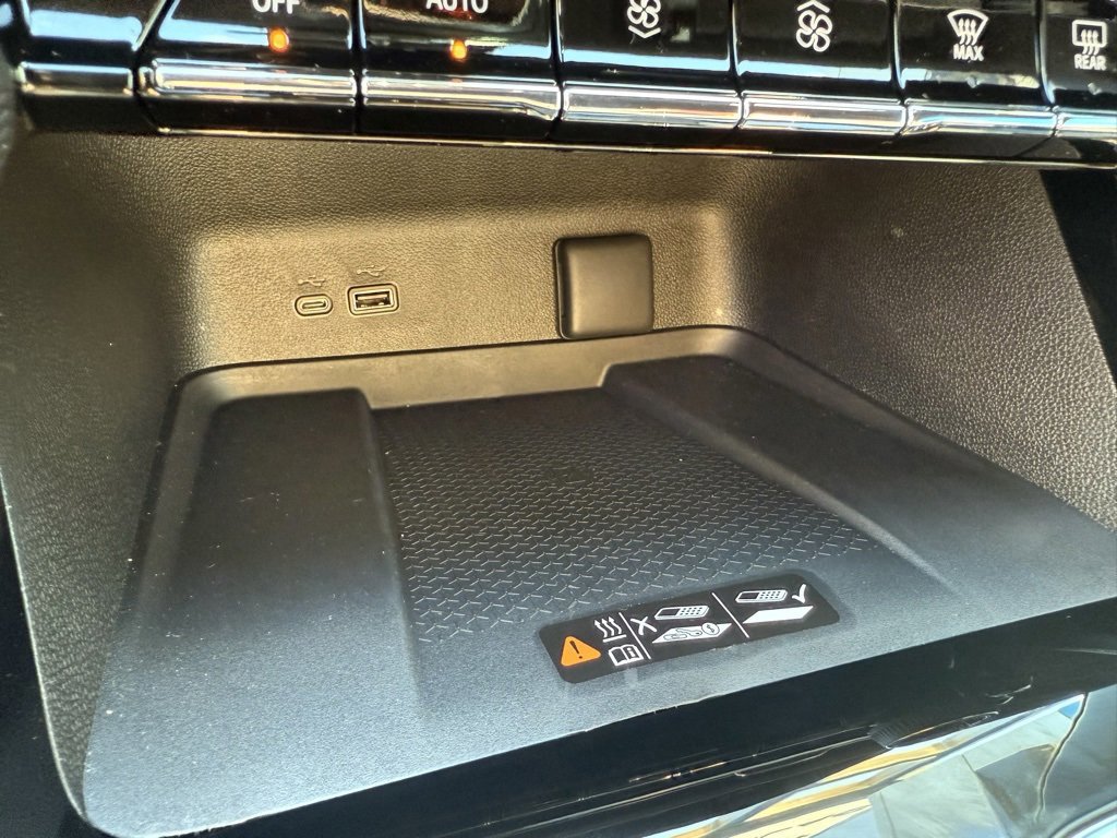 New 2026 Chevrolet Traverse RS w/ LPO, Floor Liner Package image 34