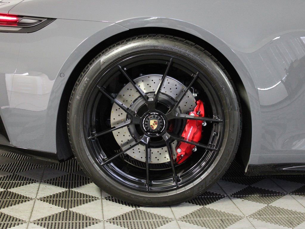 Certified 2025 Porsche 911 Carrera 4 GTS image 40