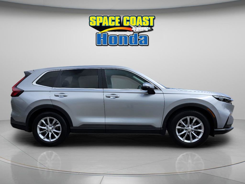 Used 2023 Honda CR-V EX image 3