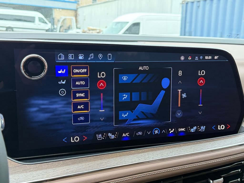 New 2026 Chevrolet Tahoe High Country AWD/4WD image 17