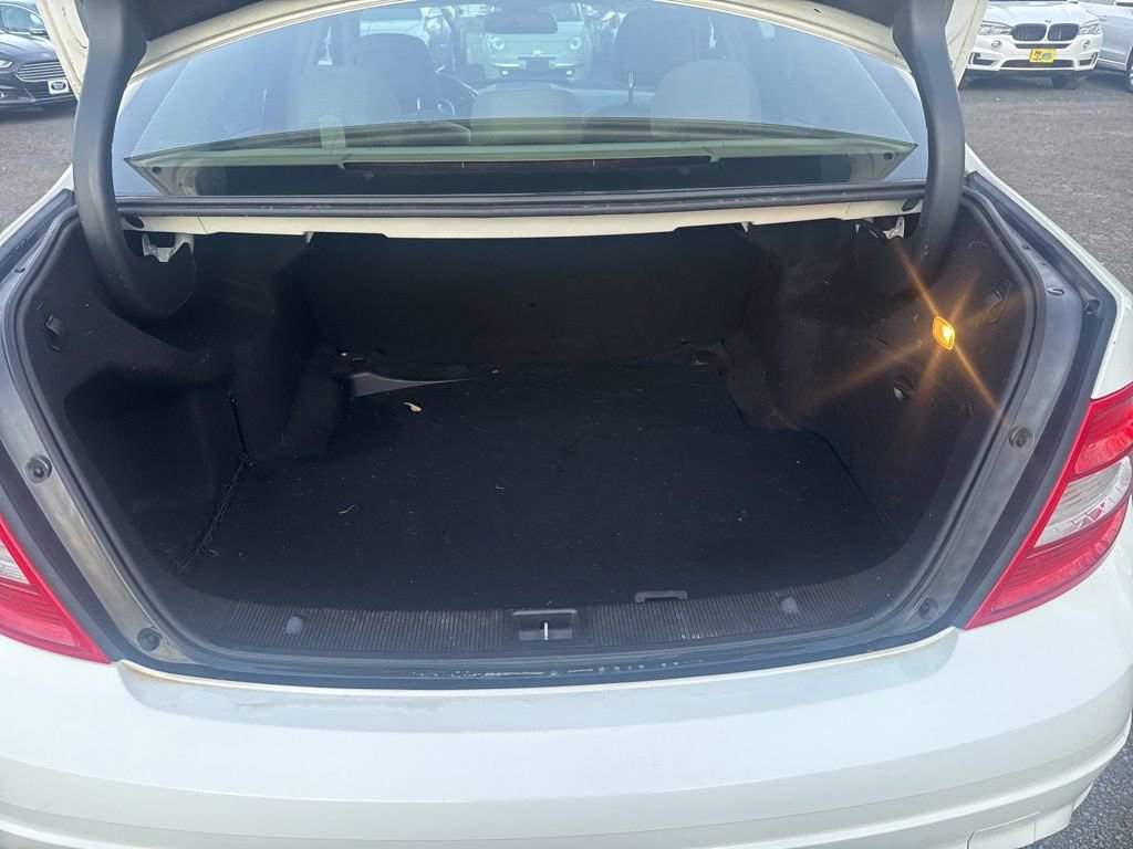 Used 2011 Mercedes-Benz C 300 4MATIC Sedan image 53