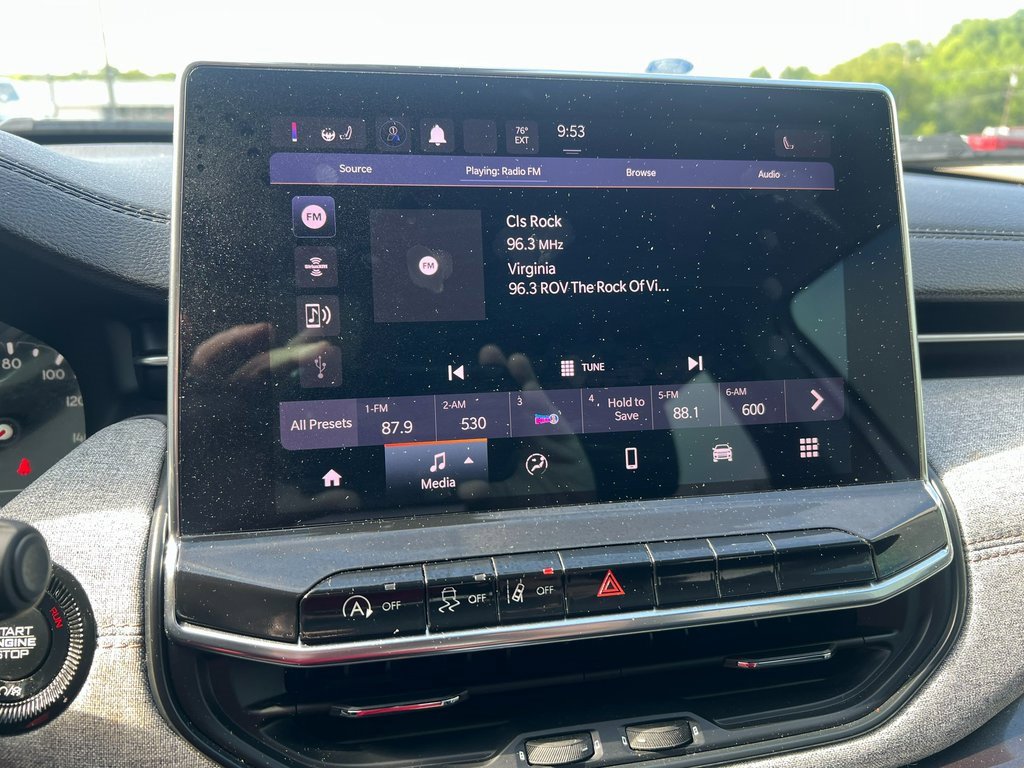 Used 2022 Jeep Compass Latitude image 22