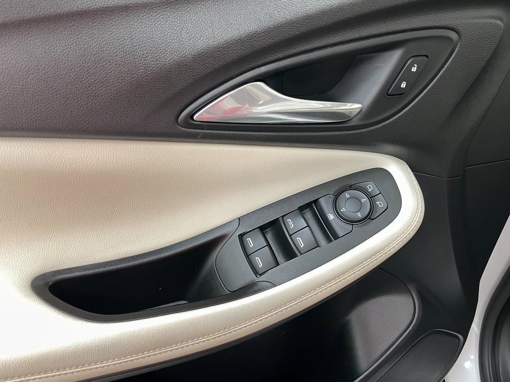 Certified 2020 Buick Encore GX Preferred w/ Cold Weather Comfort Package image 23