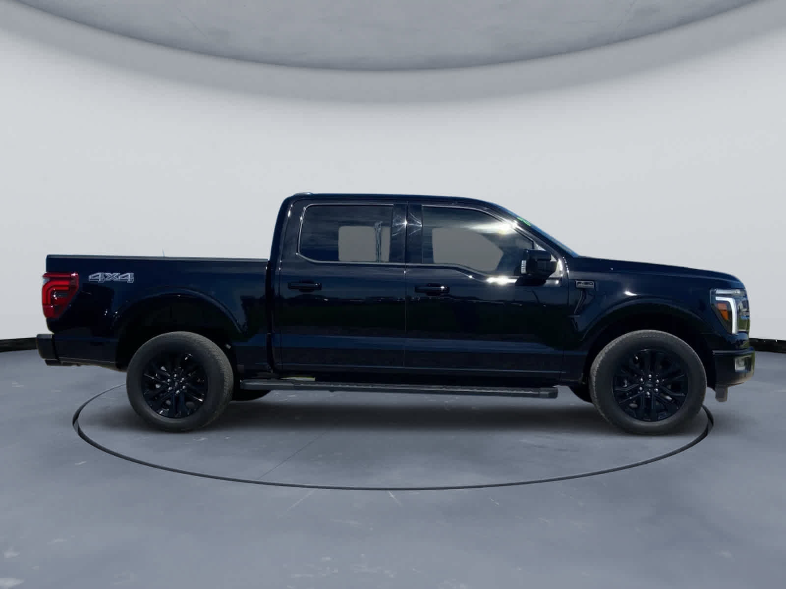 Used 2024 Ford F150 Lariat w/ Equipment Group 502A High AWD/4WD image 4