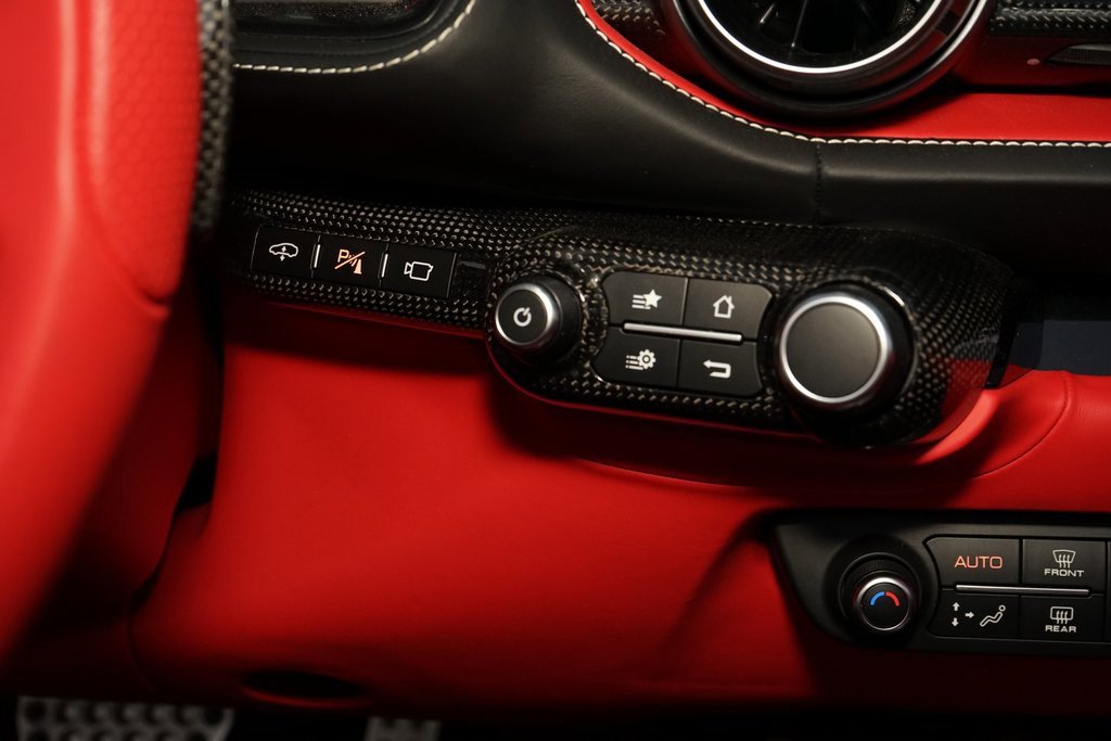 Used 2023 Ferrari 812 GTS image 28