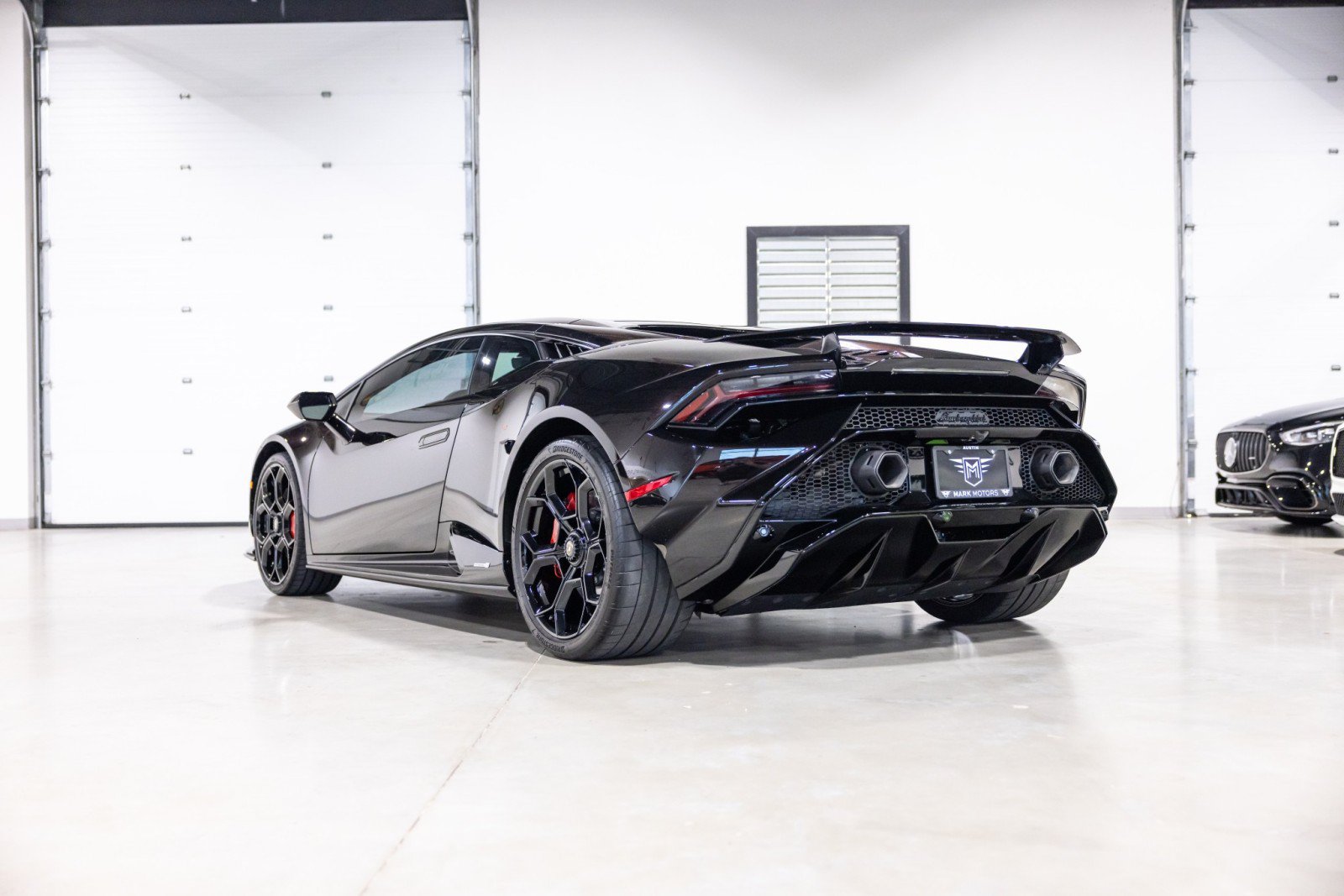 Used 2024 Lamborghini Huracan Tecnica RWD image 6