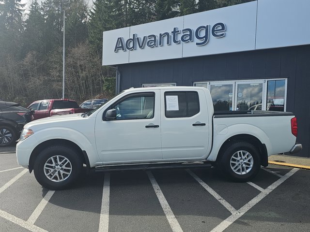 Used 2017 Nissan Frontier SV image 2