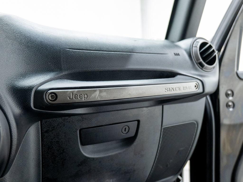 Used 2018 Jeep Wrangler Sport AWD/4WD image 51